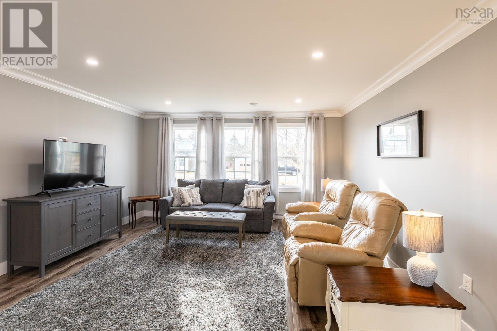 Property 5 of 26 of 28 Franks Road