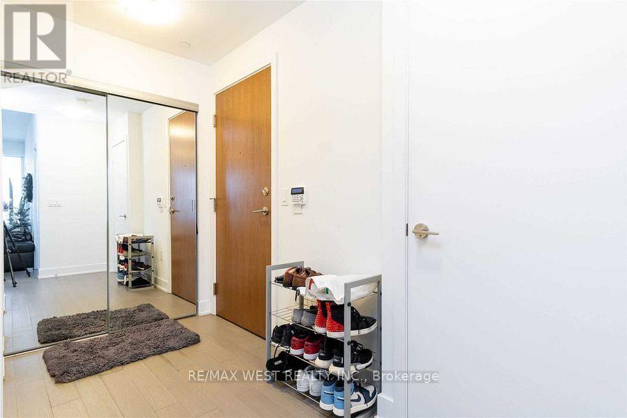 #5111 30 SHORE BREEZE DRIVE - 6