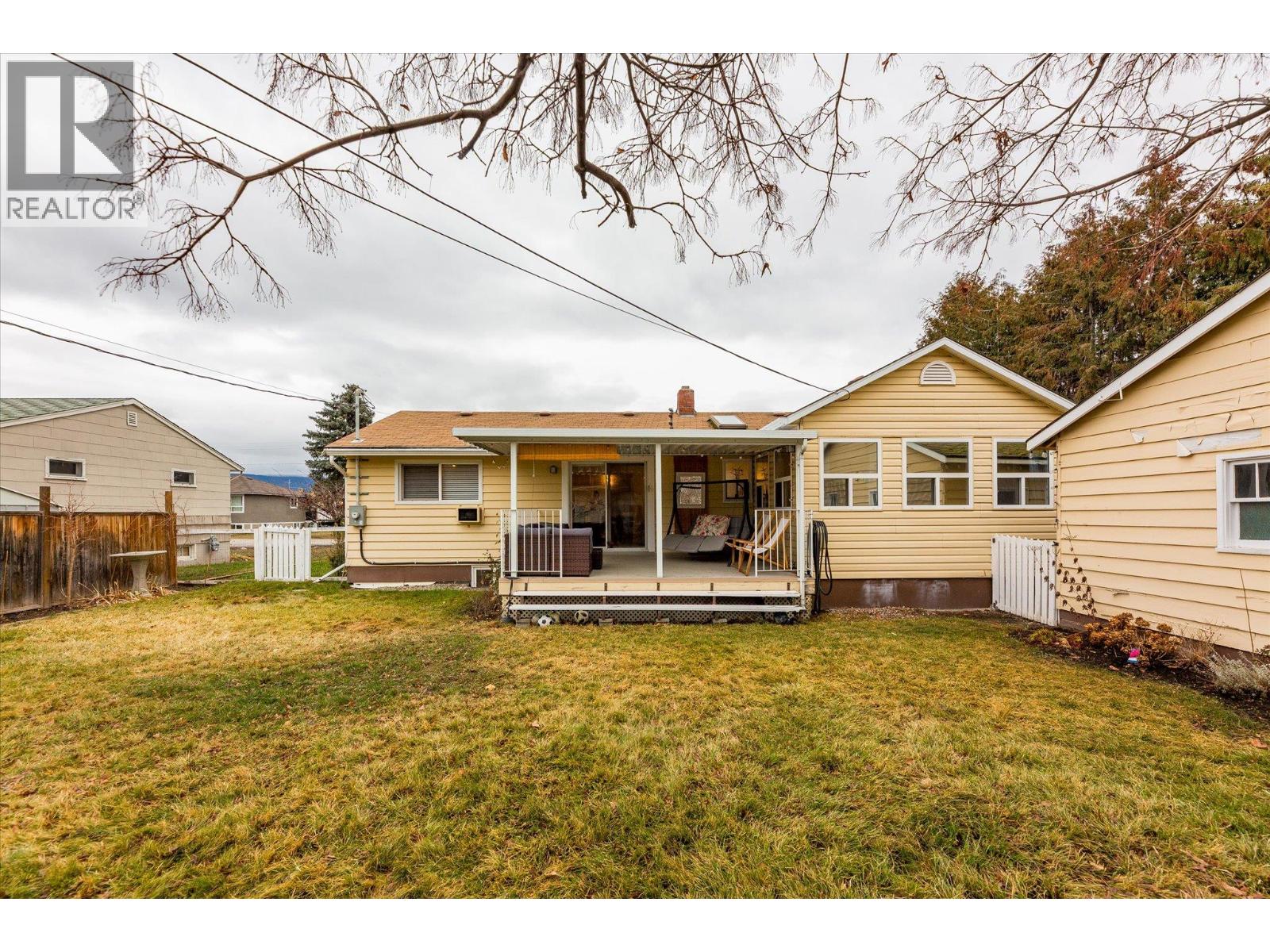 13614 SPENCER Avenue, Summerland
