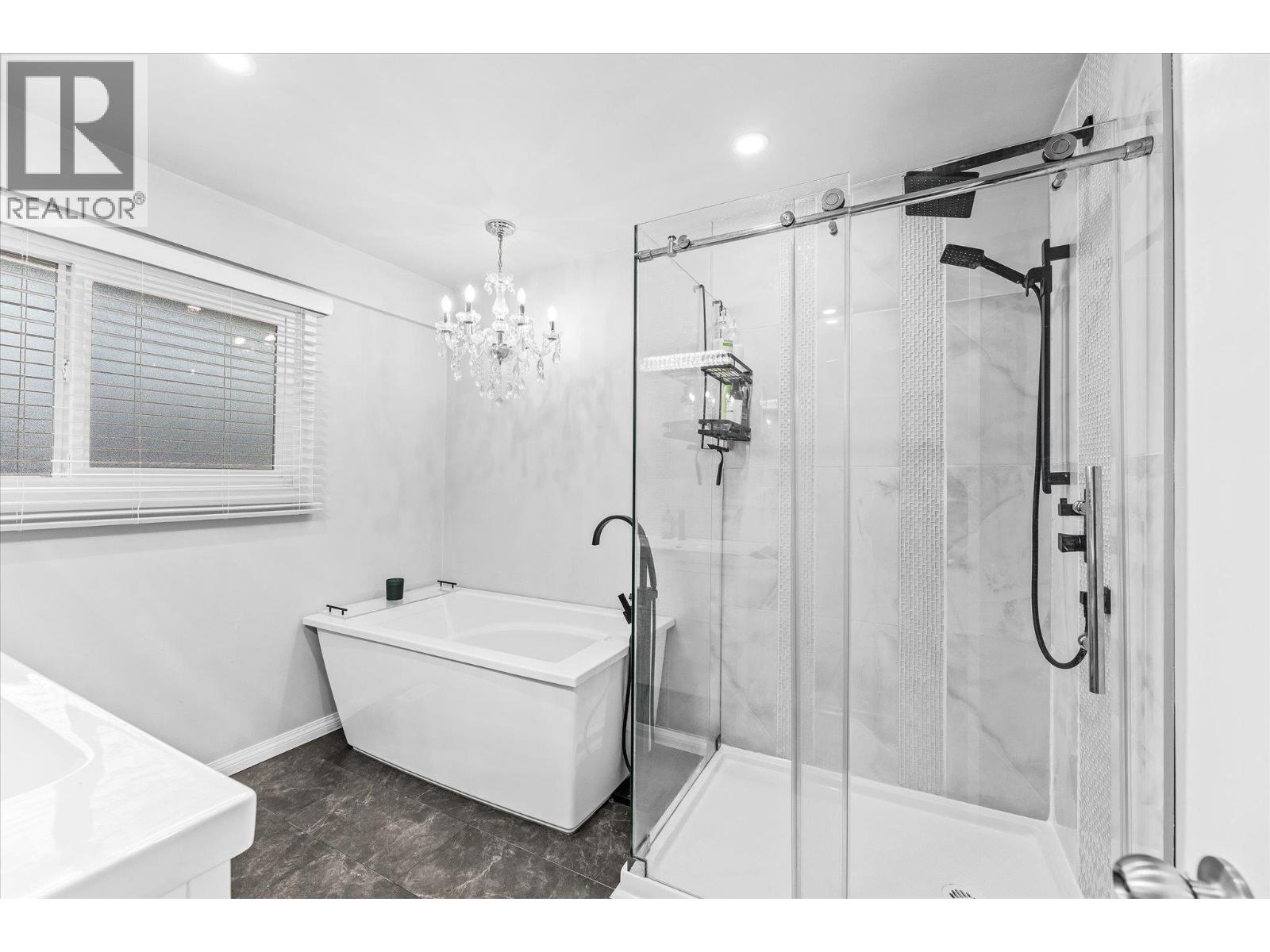 13614 SPENCER Avenue, Summerland