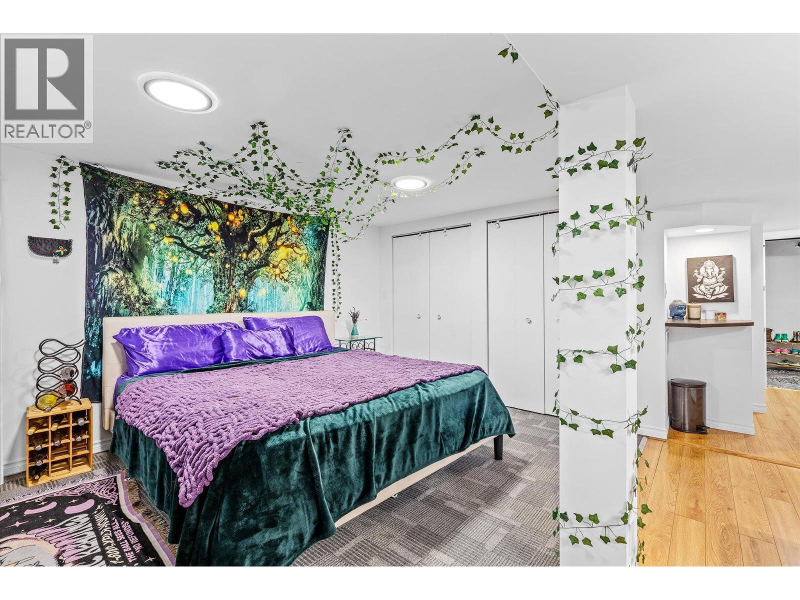 13614 SPENCER Avenue, Summerland