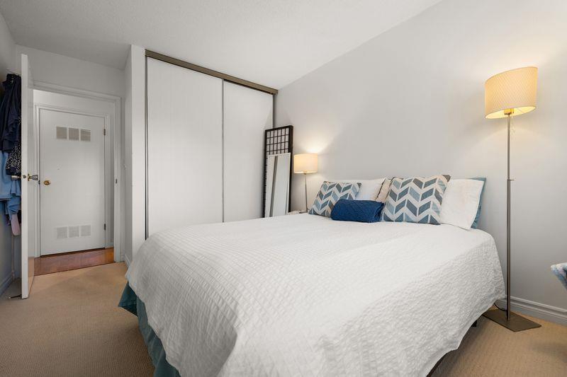 309 1444 MARTIN STREET, White Rock