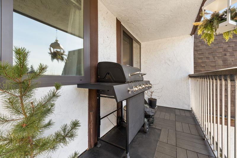 309 1444 MARTIN STREET, White Rock