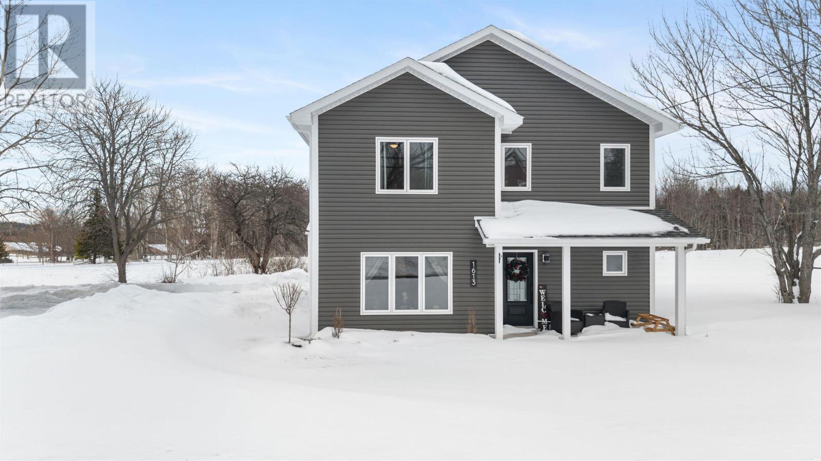 Property 2 of 50 of 1613 MacKay Street