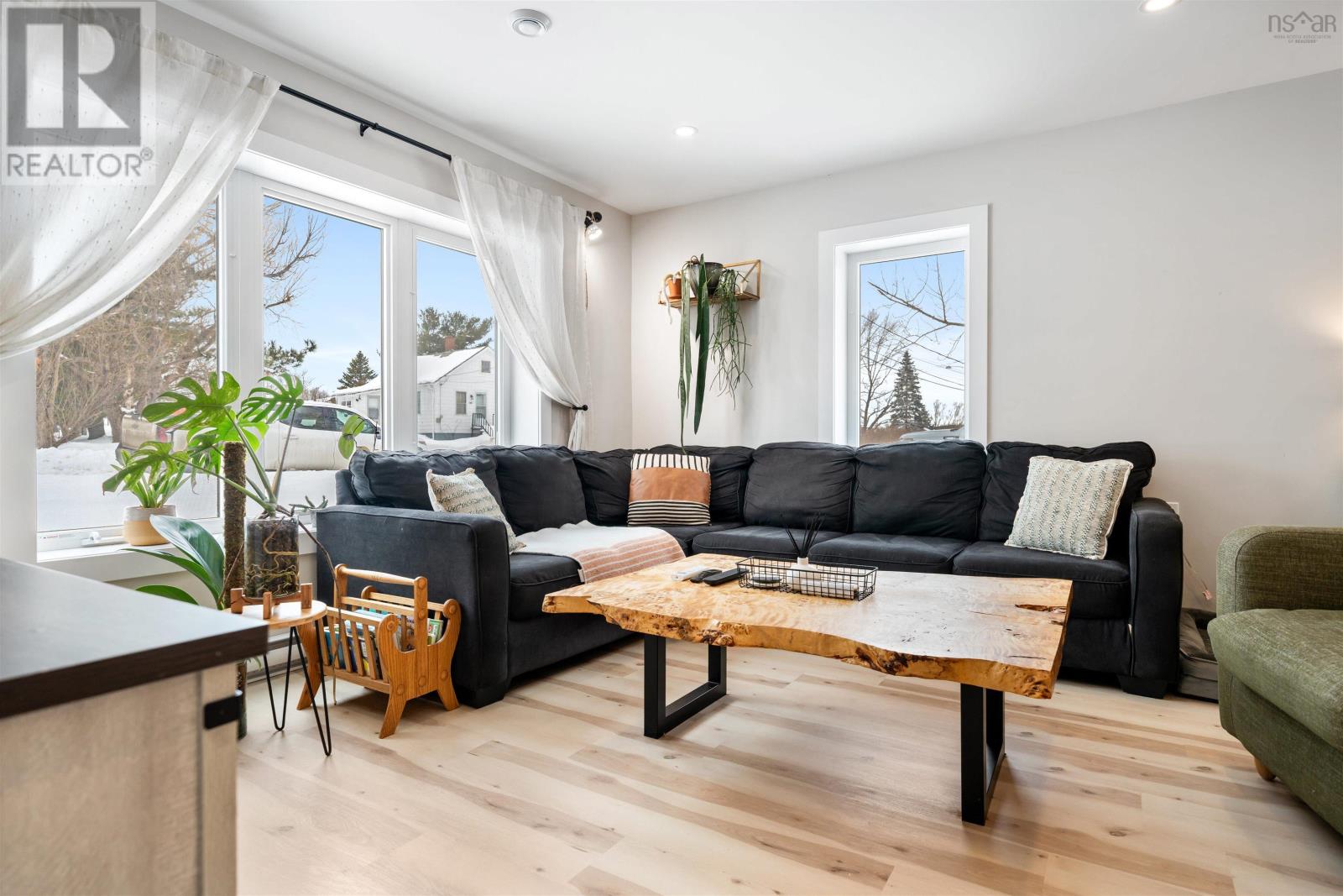 Property 23 of 50 of 1613 MacKay Street