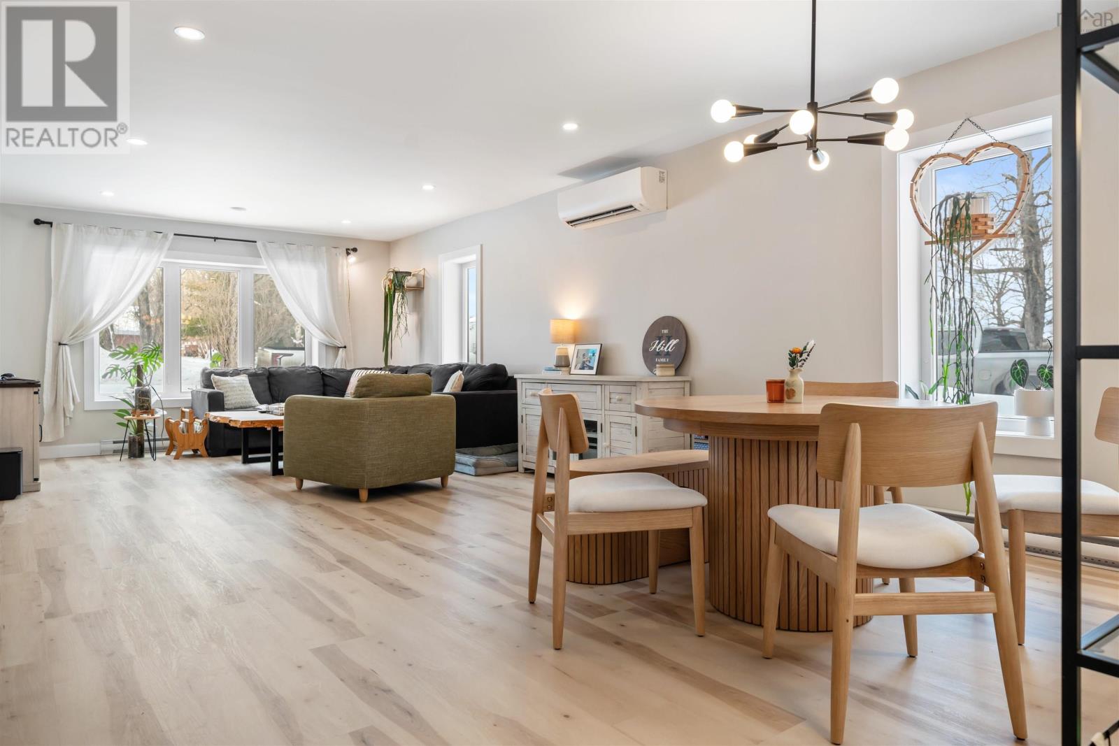 Property 20 of 50 of 1613 MacKay Street