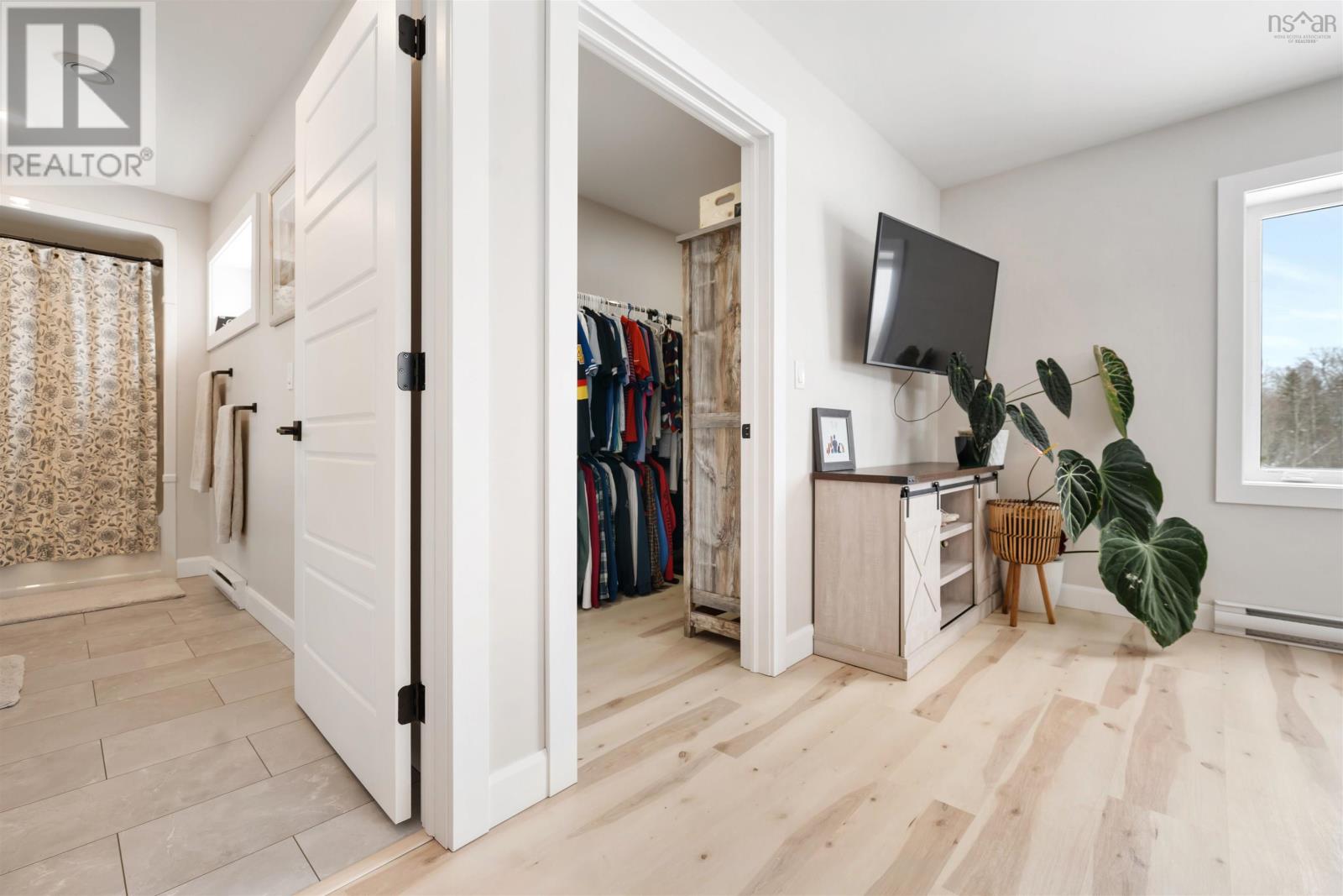 Property 33 of 50 of 1613 MacKay Street