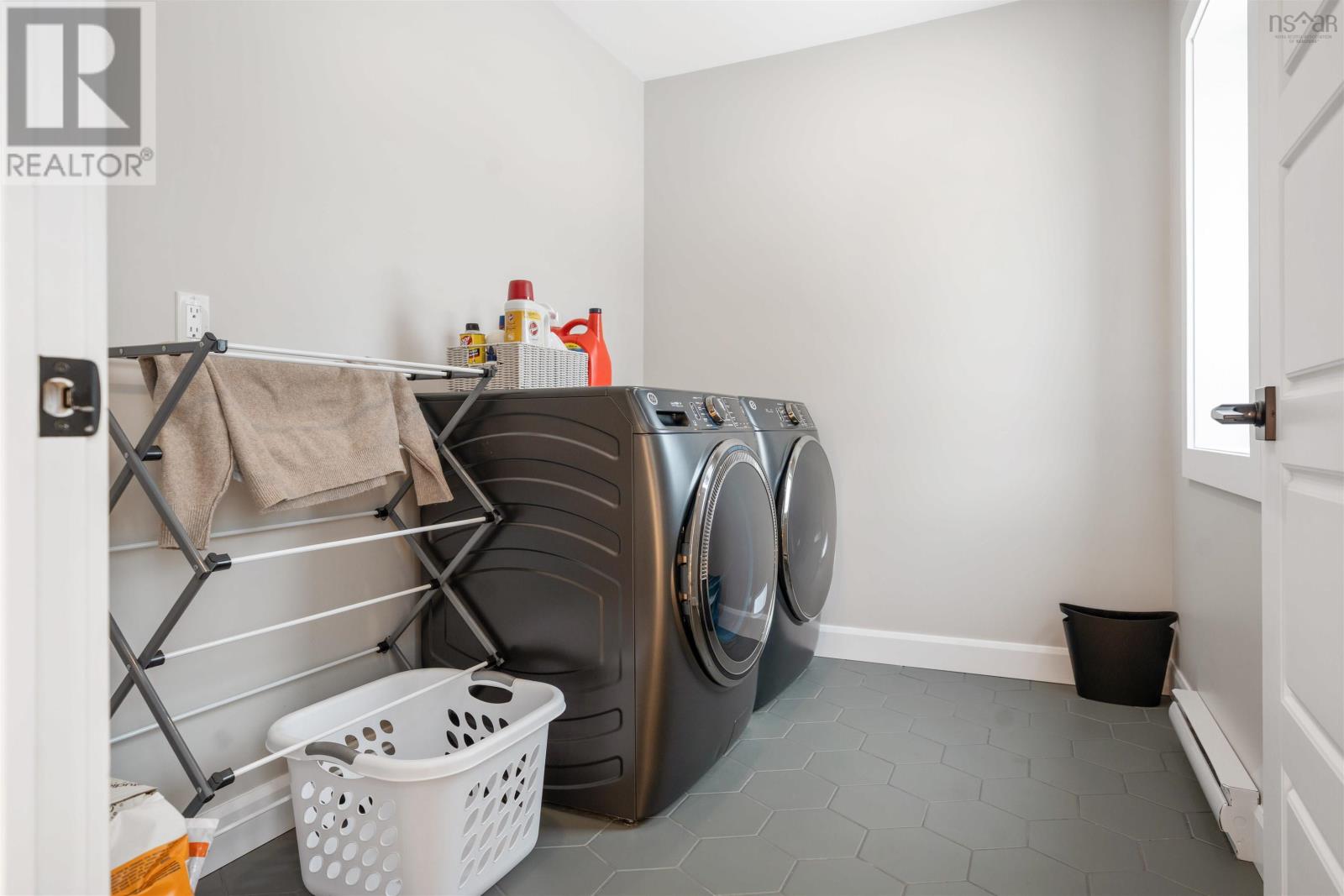 Property 43 of 50 of 1613 MacKay Street