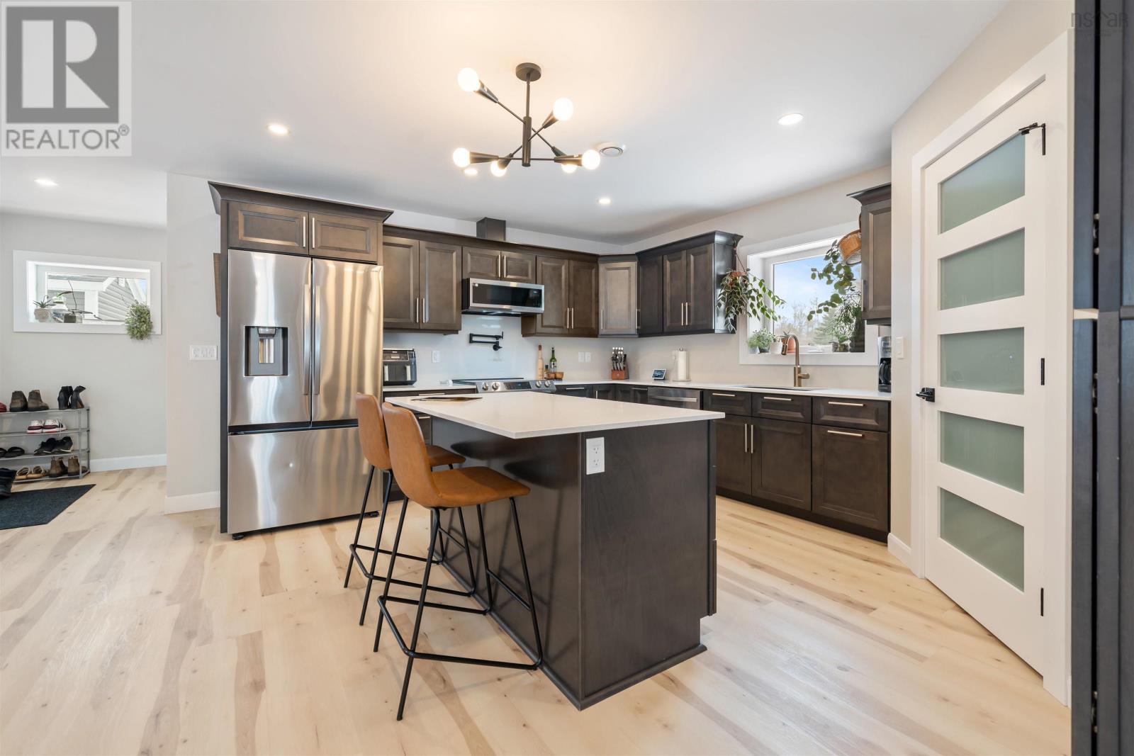 Property 9 of 50 of 1613 MacKay Street