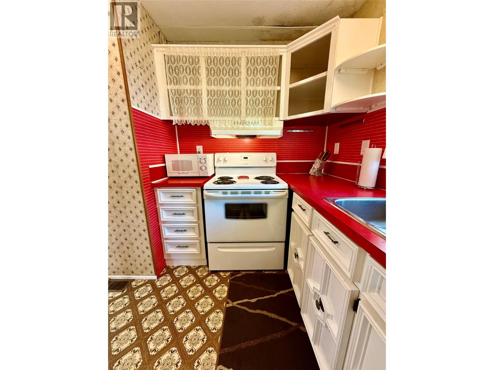 #5 469 MAIN STREET - 6