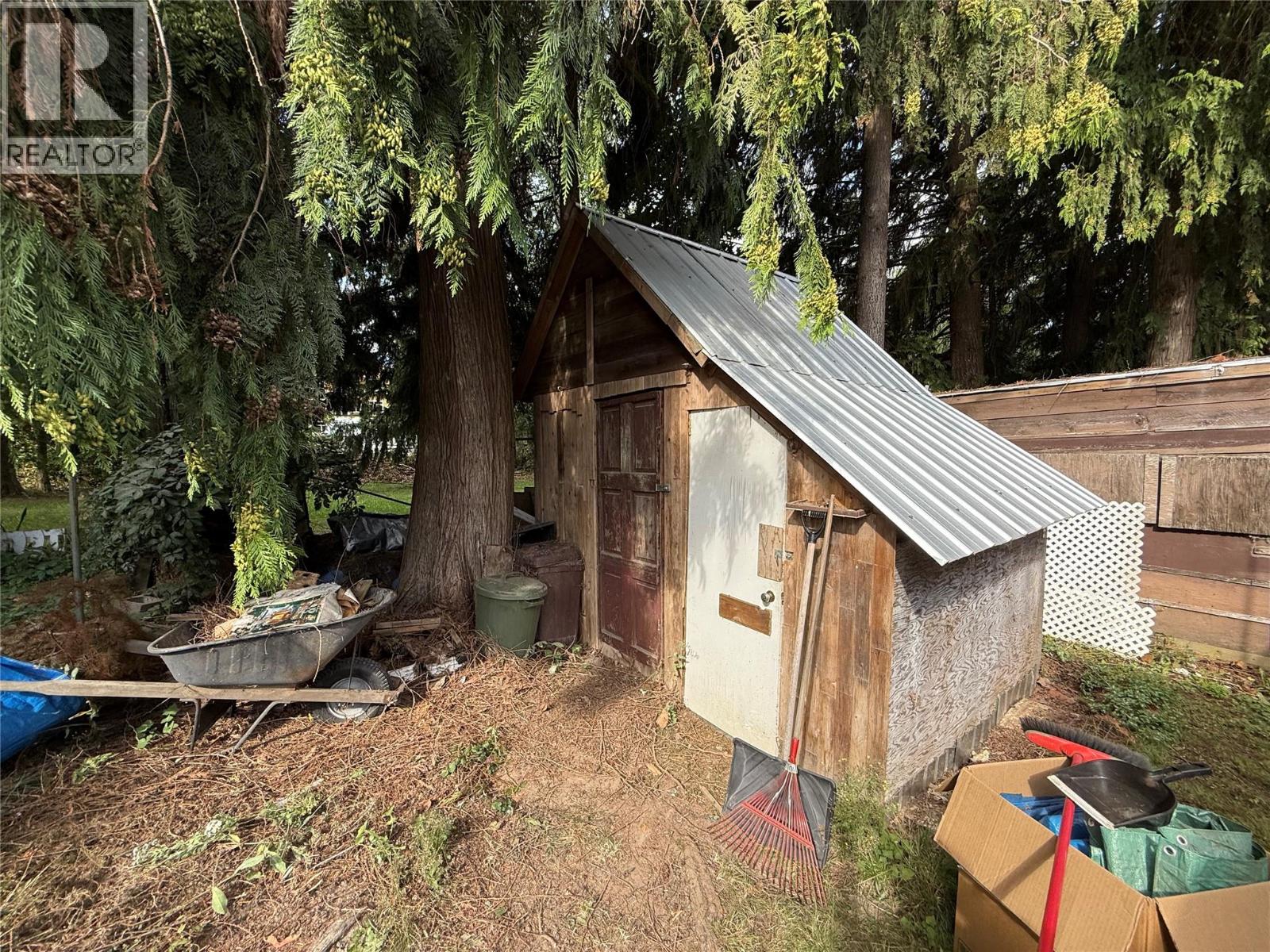 #5 469 MAIN STREET - 15