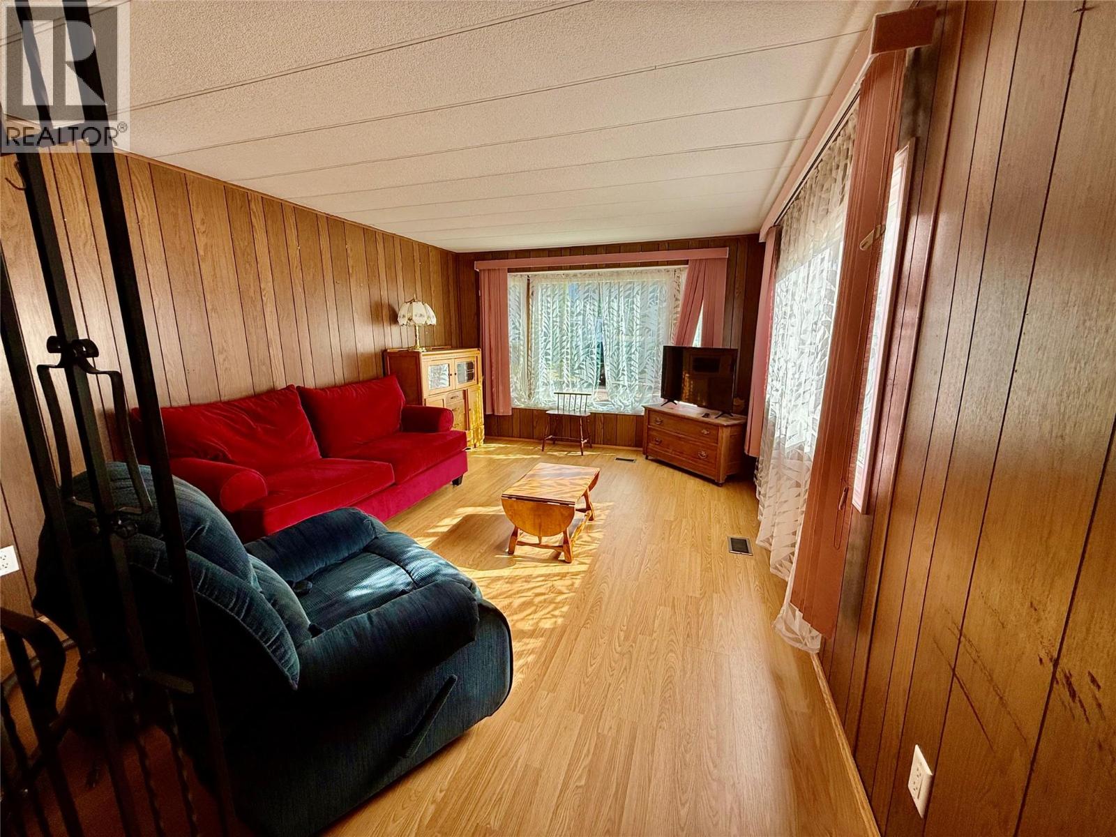 #5 469 MAIN STREET - 8