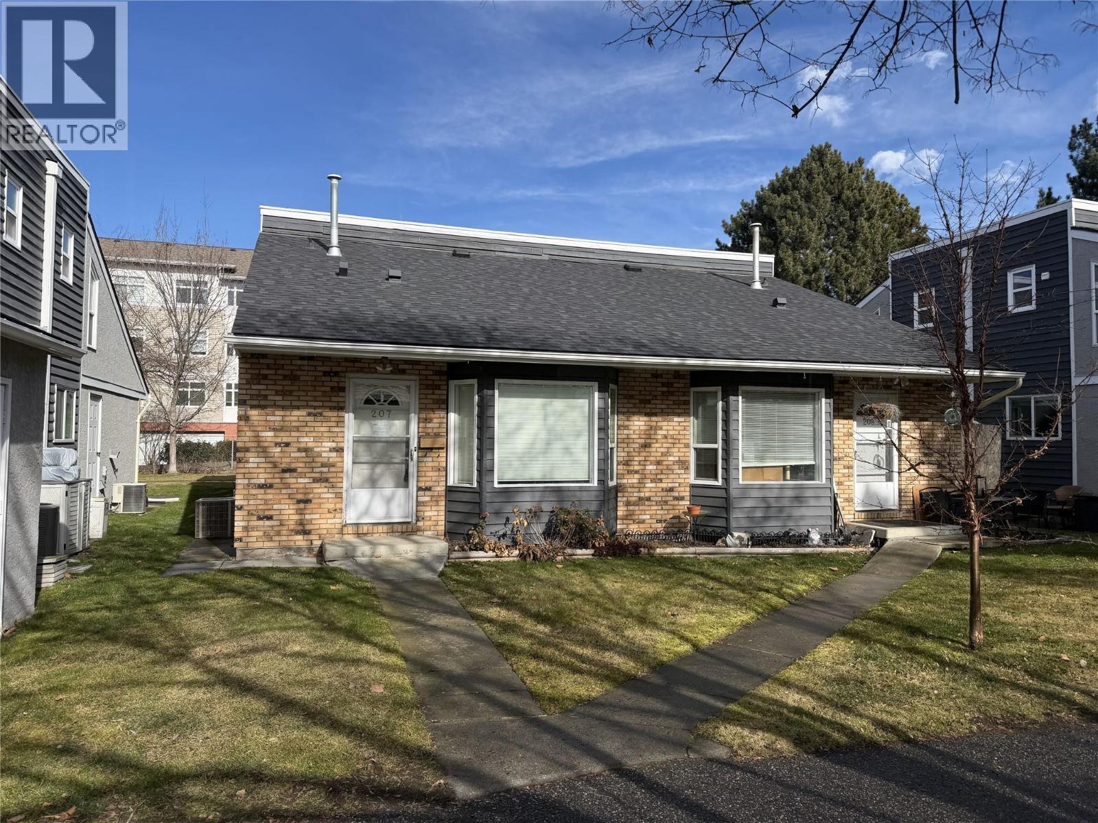 3155 Gordon Drive Unit# 207, Kelowna