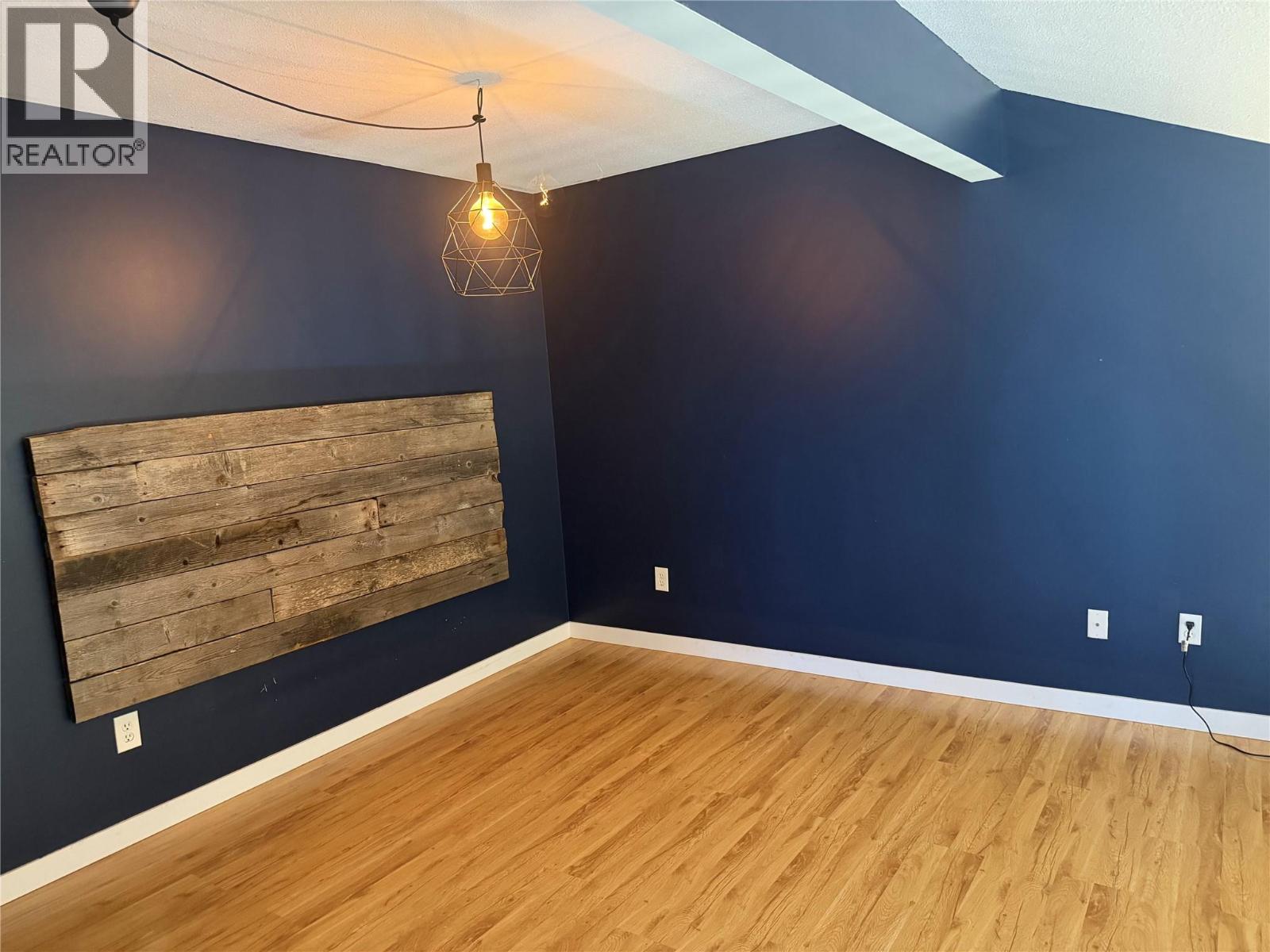 3155 Gordon Drive Unit# 207, Kelowna