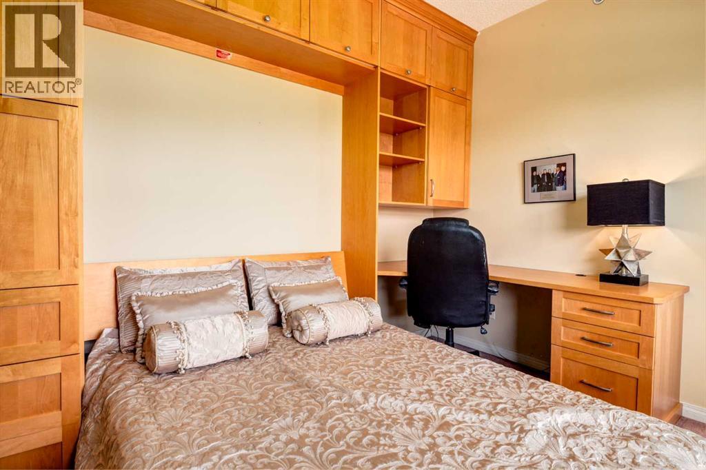 Single Family House for Sale in   Riverfront Avenue SE Downtown East Village Calgary 