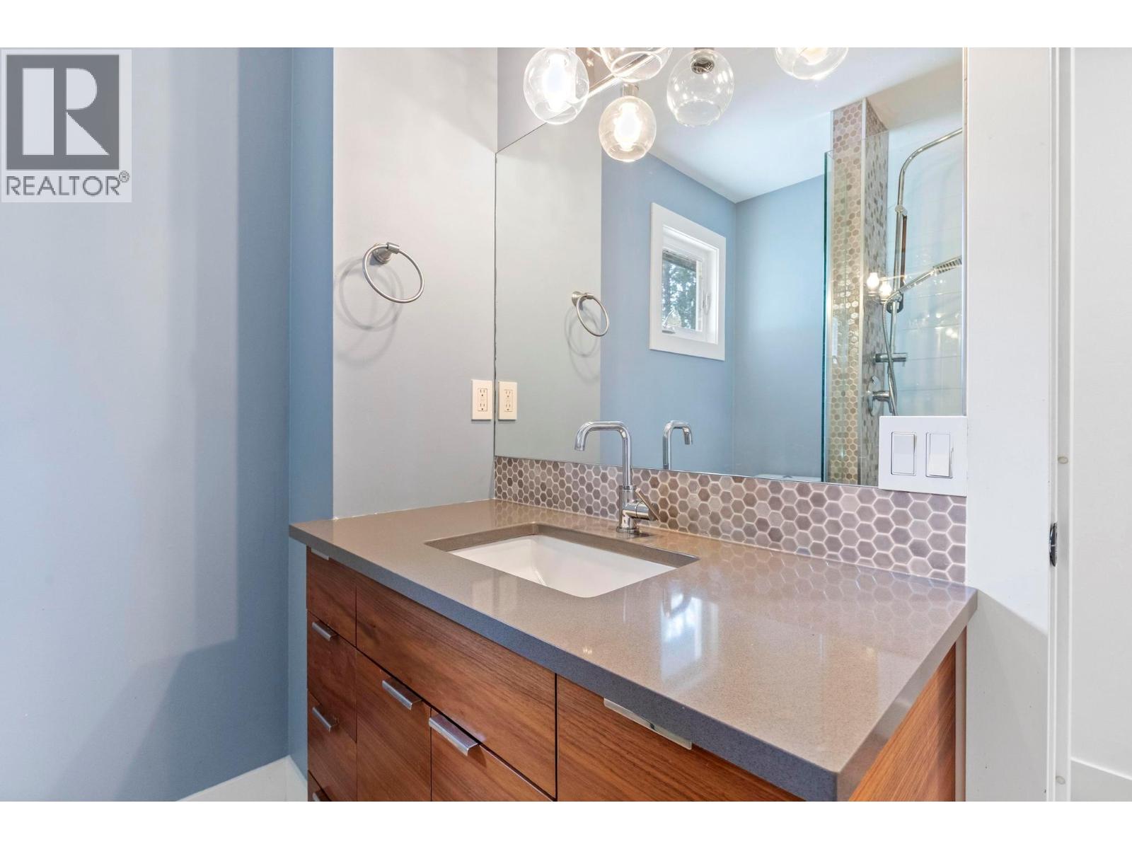  612 Thorneloe Road, Kelowna