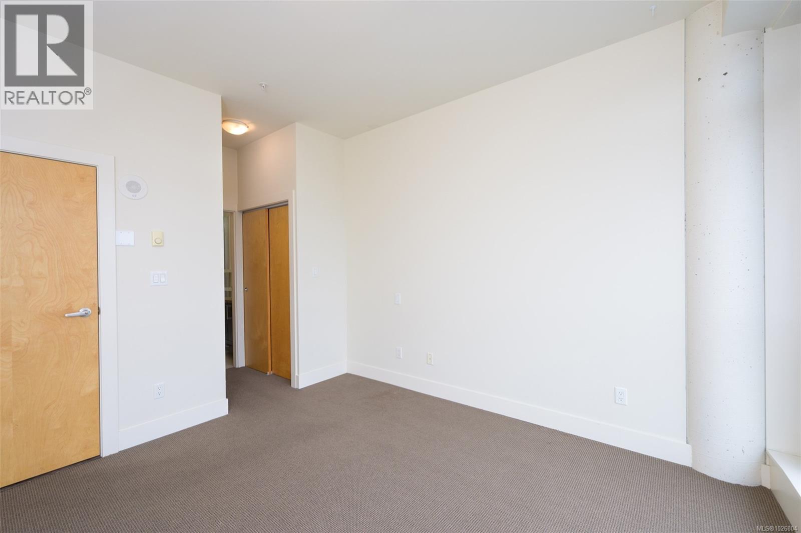 728 2745 Veterans Memorial Parkway, Langford