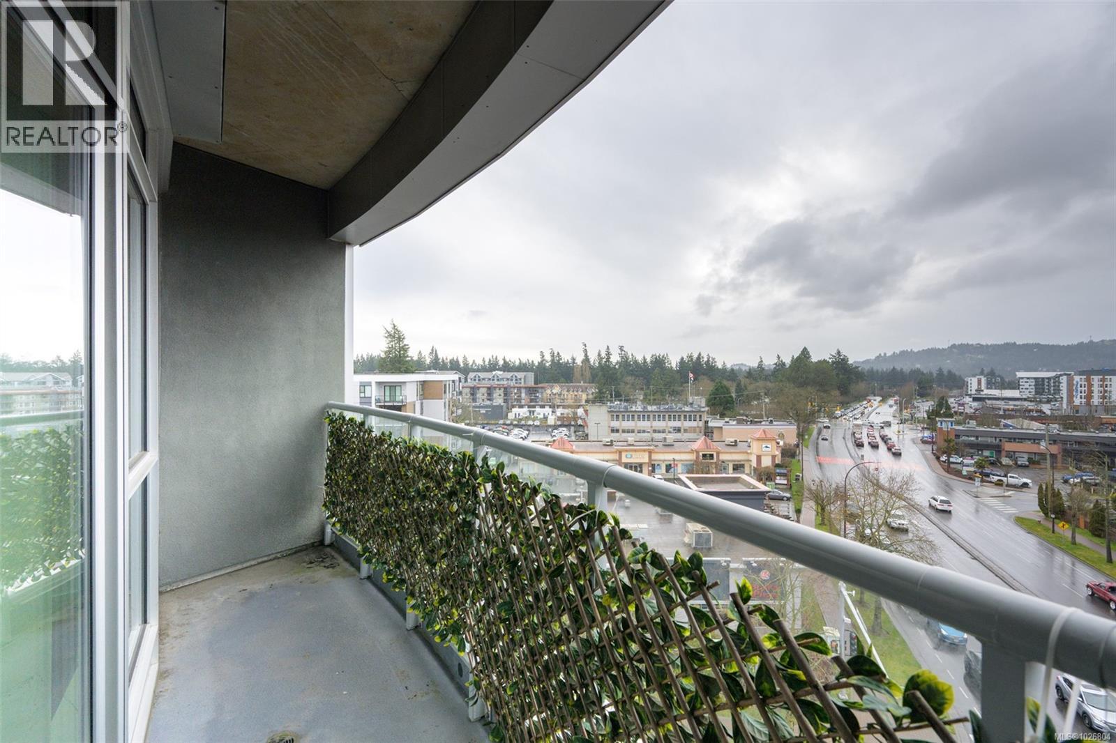 728 2745 Veterans Memorial Parkway, Langford