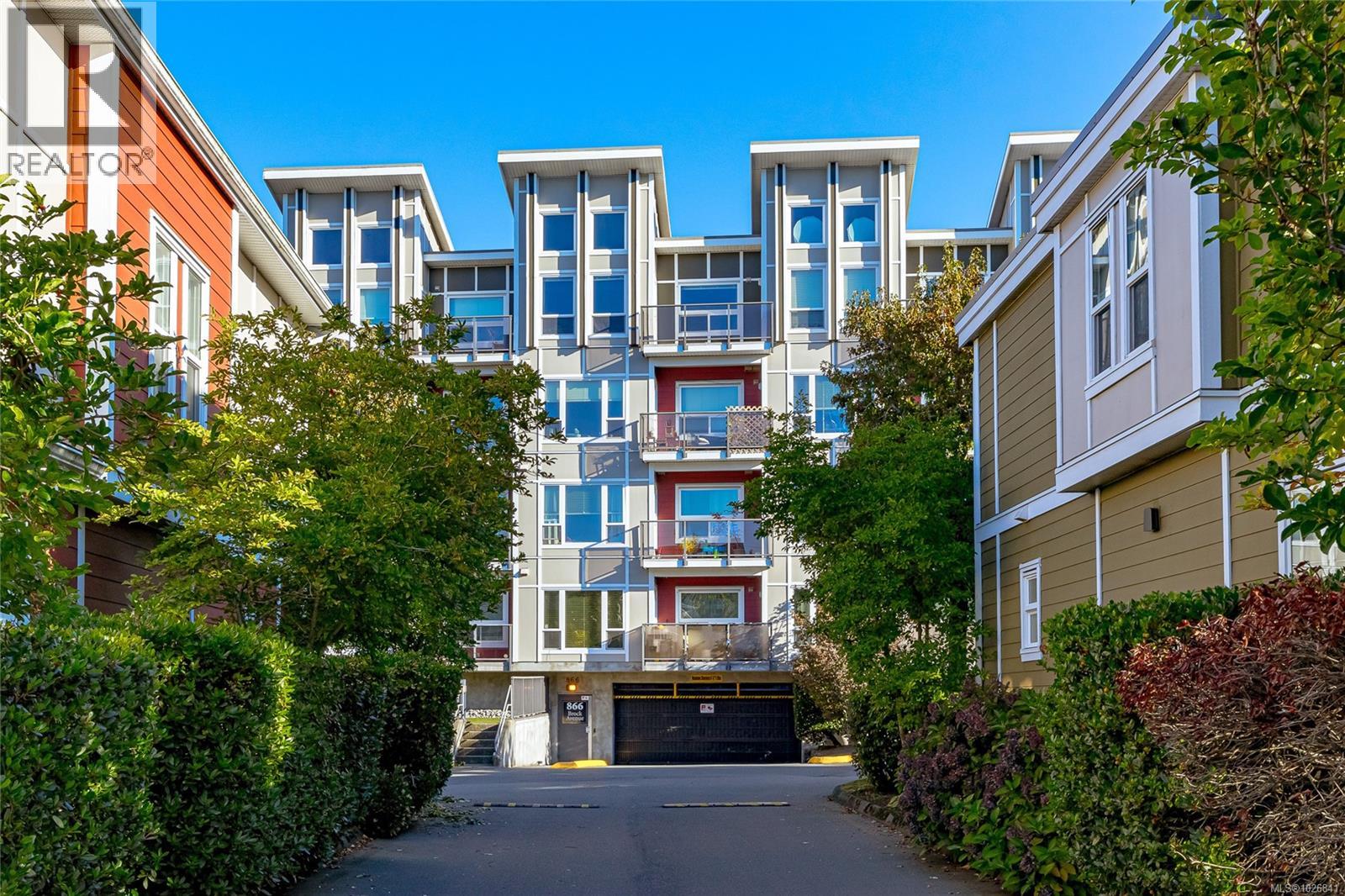 #408 866 BROCK AVE - Image 2