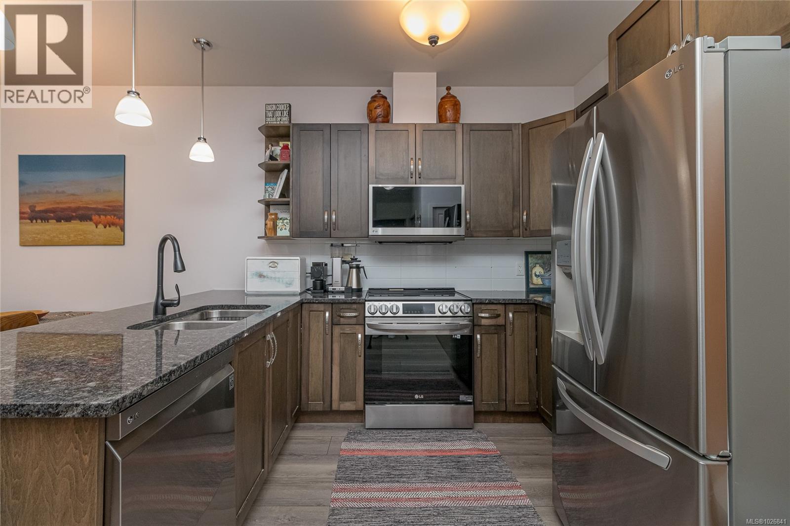 #408 866 BROCK AVE - 14