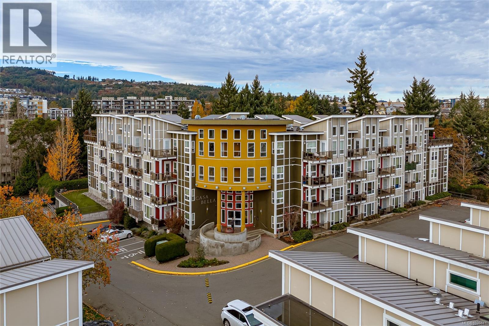 #408 866 BROCK AVE - 34