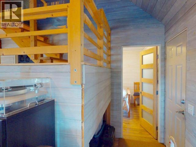 1283 TENNYSON RD, Savary Island