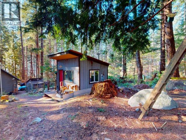 1283 TENNYSON RD, Savary Island