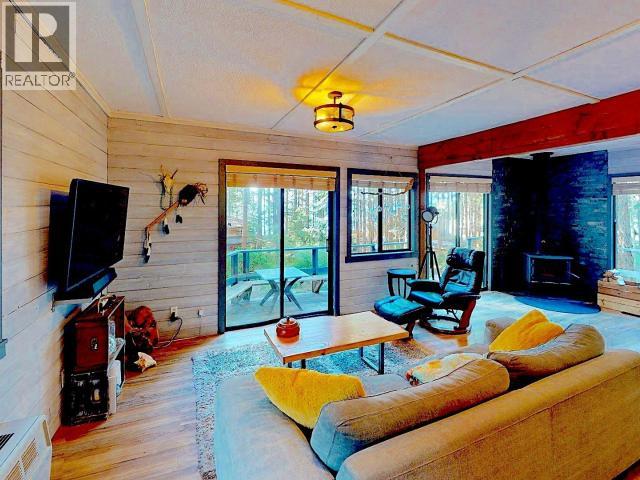 1283 TENNYSON RD, Savary Island