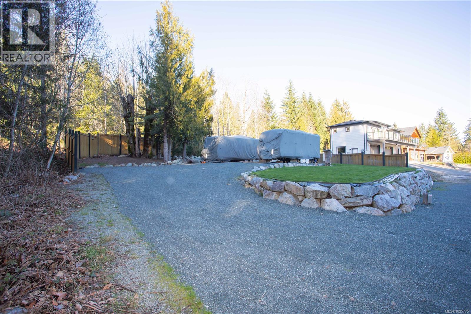 10415 Marina Vista Dr, Port Alberni