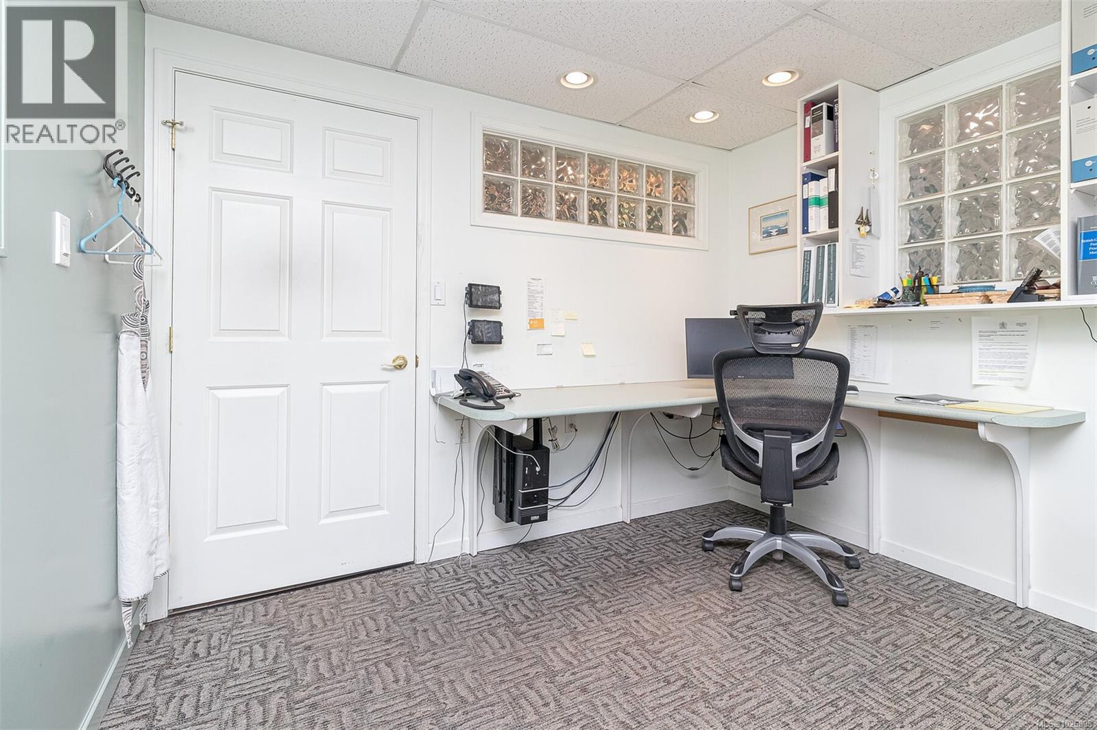 102 & 103 832 Fisgard Street, Victoria