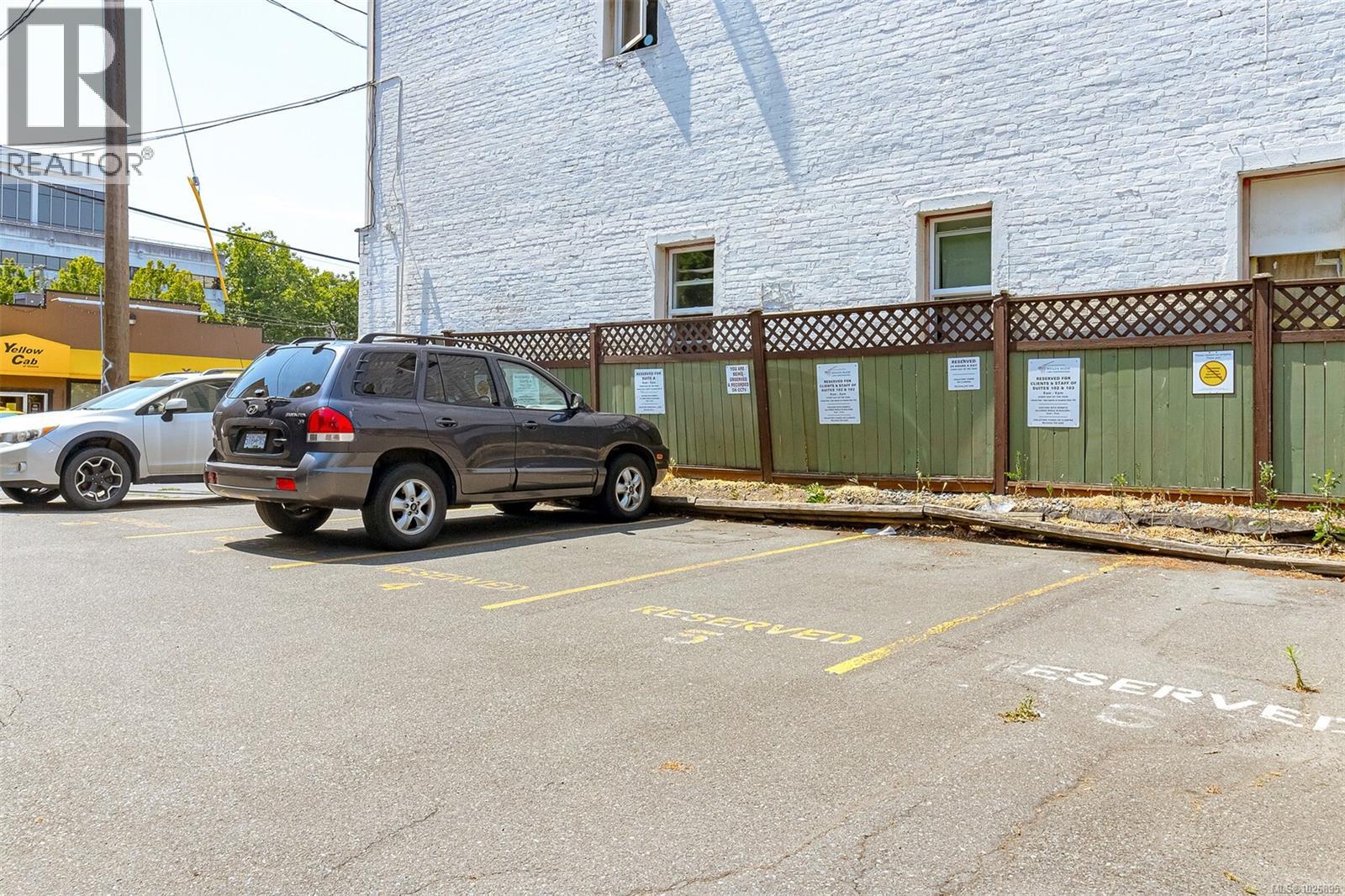 102 & 103 832 Fisgard Street, Victoria