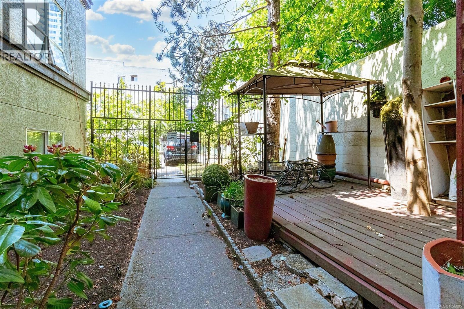 102 & 103 832 Fisgard Street, Victoria