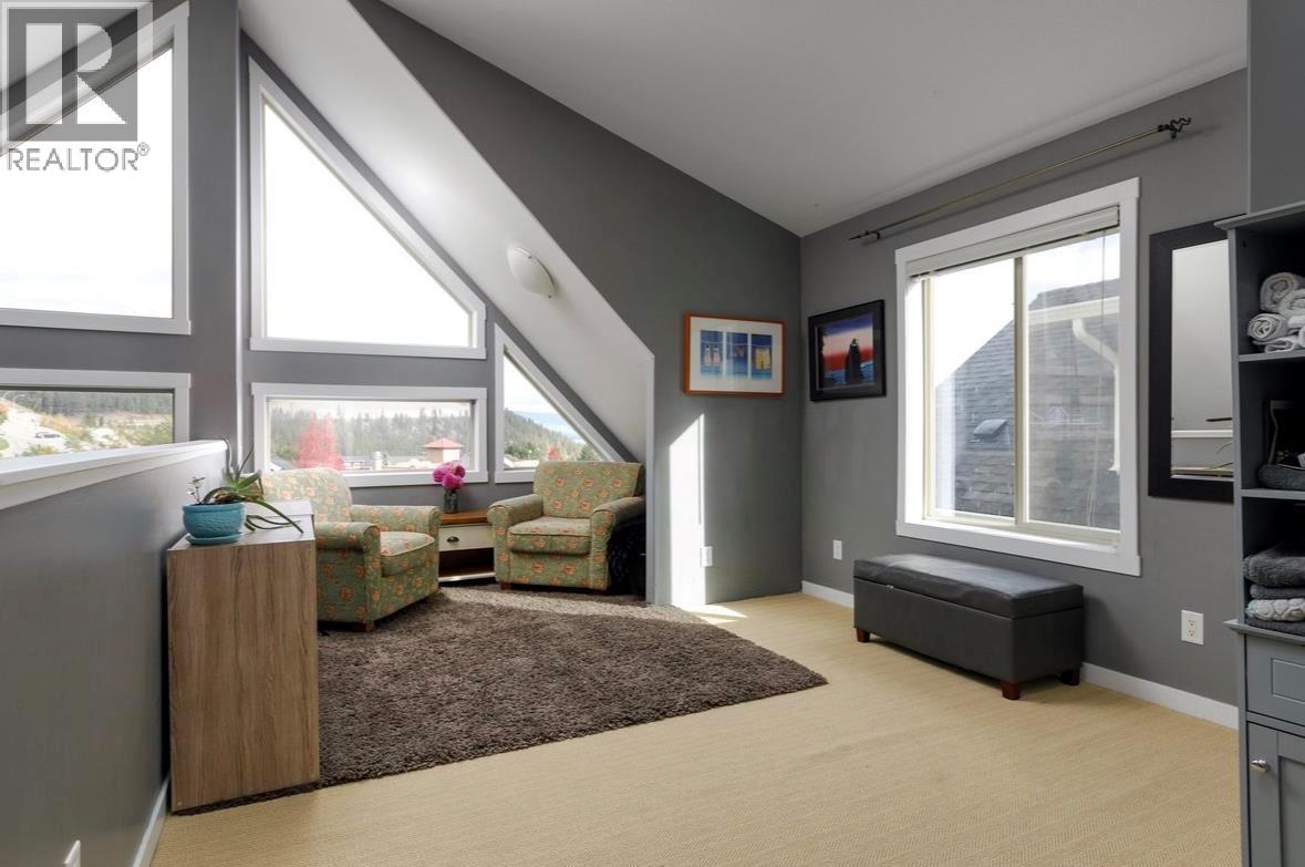 310 6822 Madrid Way, Kelowna