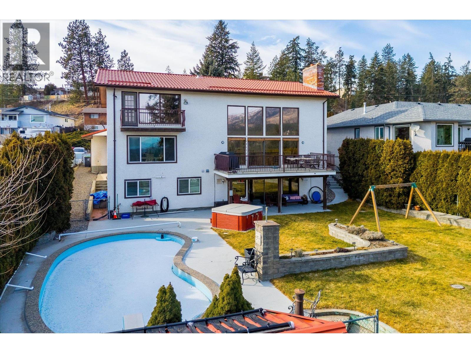 3307 McGinnis Road, West Kelowna