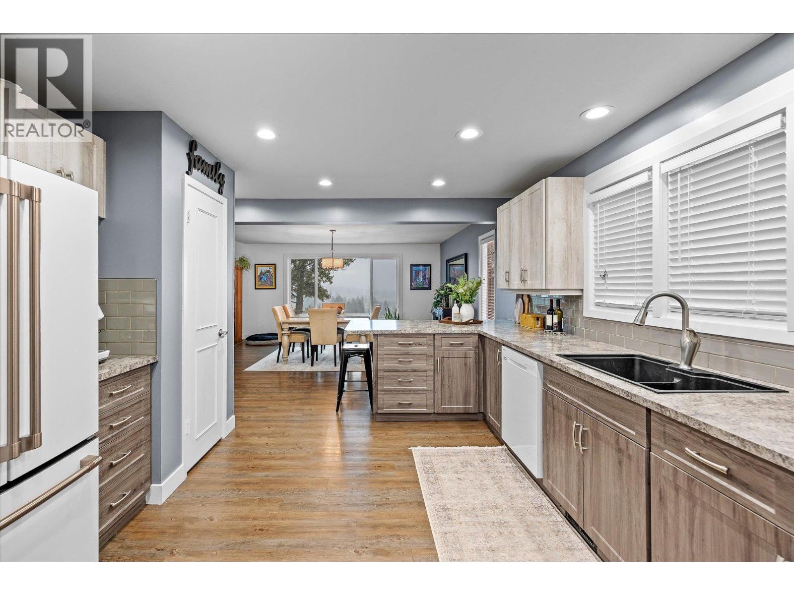 3307 McGinnis Road, West Kelowna