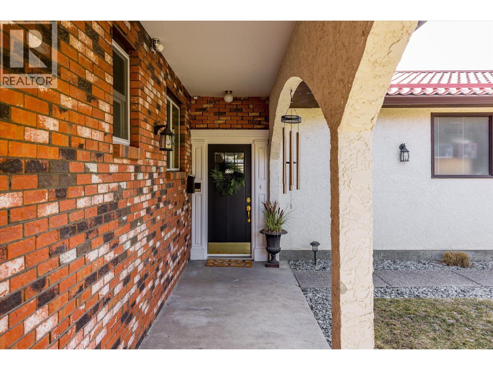 3307 McGinnis Road, West Kelowna