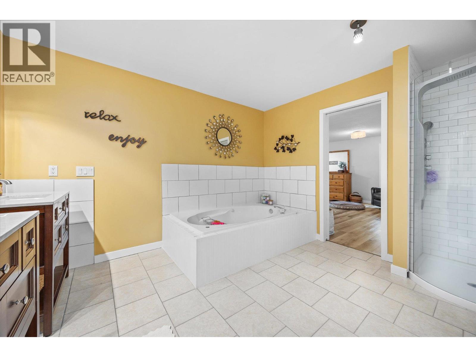 3307 McGinnis Road, West Kelowna