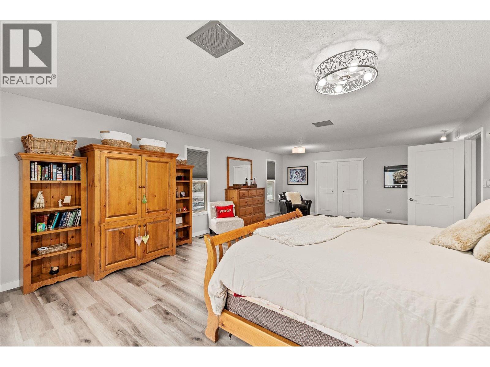 3307 McGinnis Road, West Kelowna