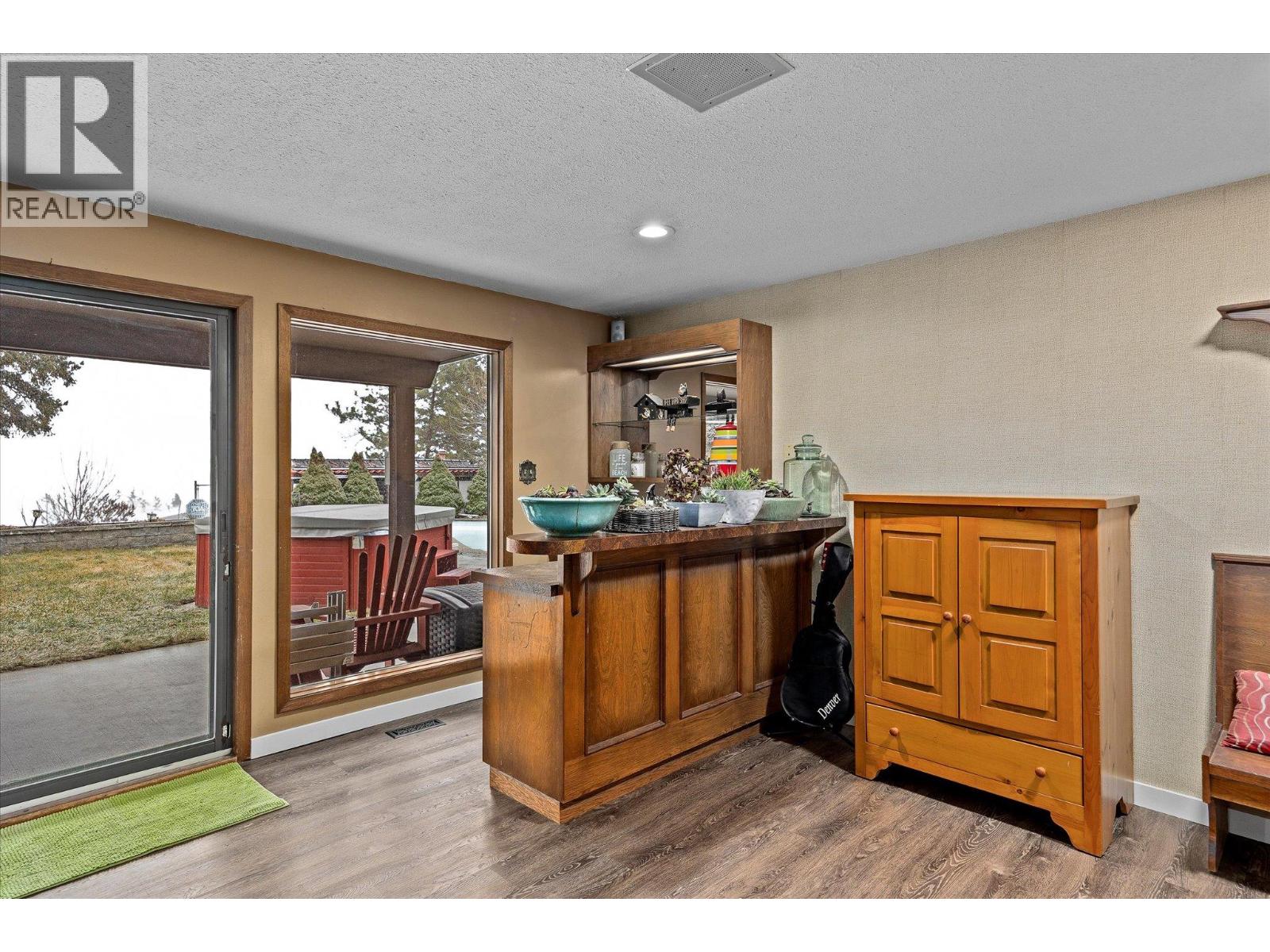 3307 McGinnis Road, West Kelowna