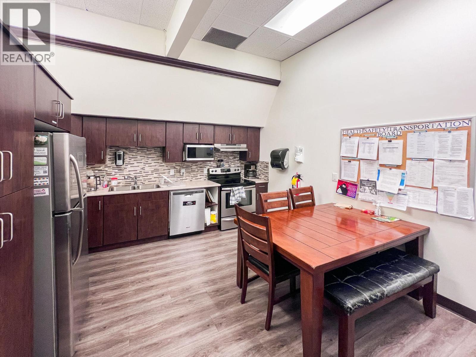  513/515 Bernard Avenue, Kelowna