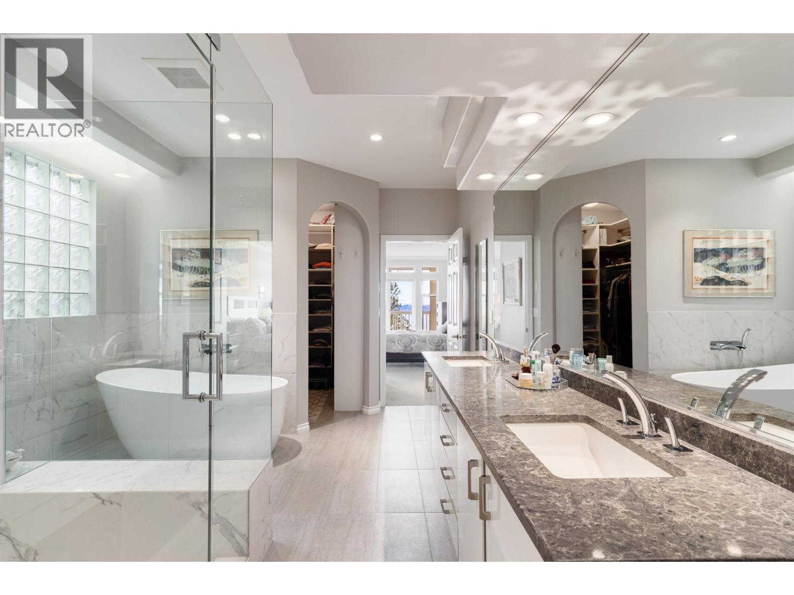 9 5110 ALDERFEILD PLACE, West Vancouver