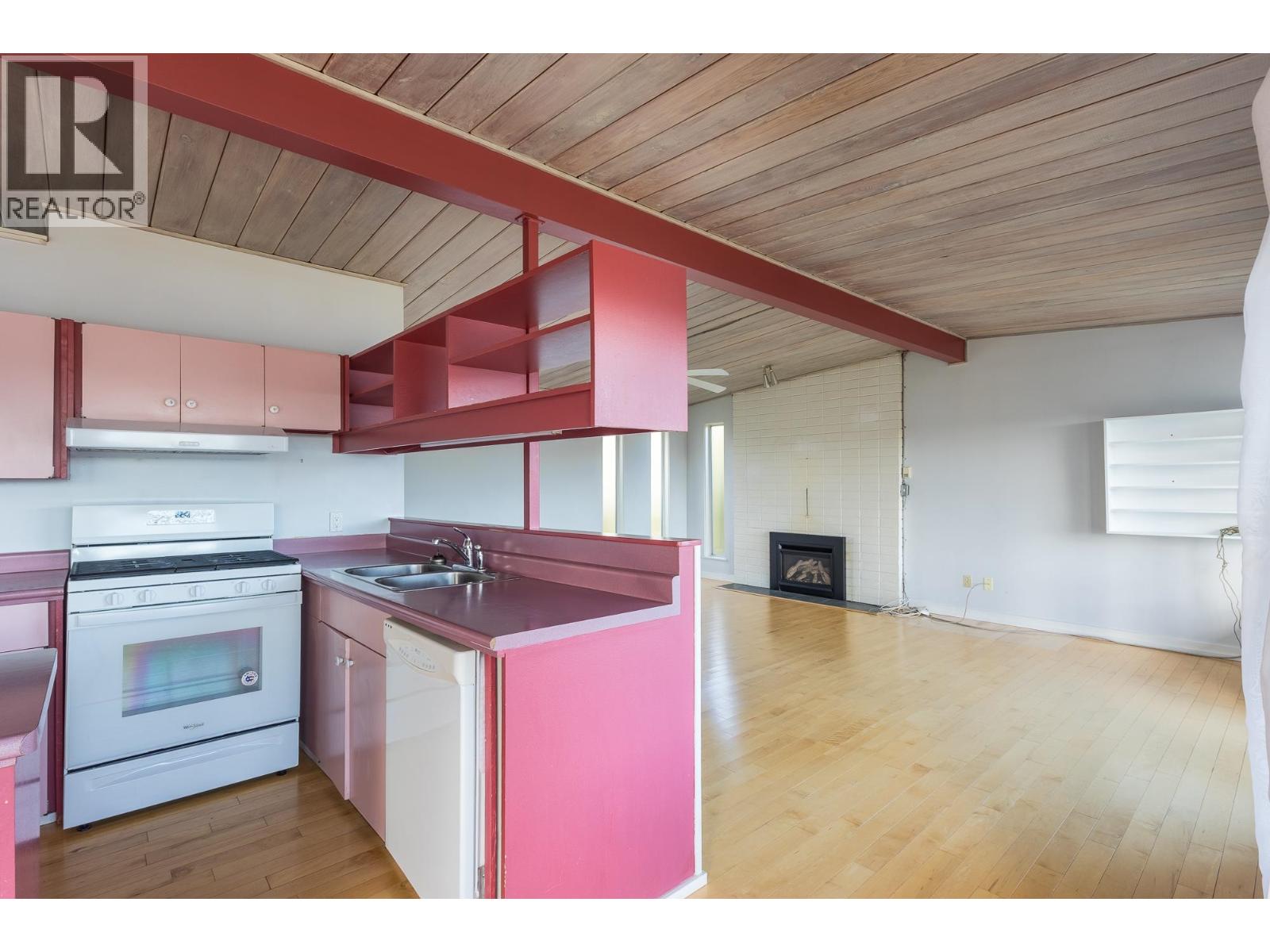 494 SARGENT ROAD, Gibsons