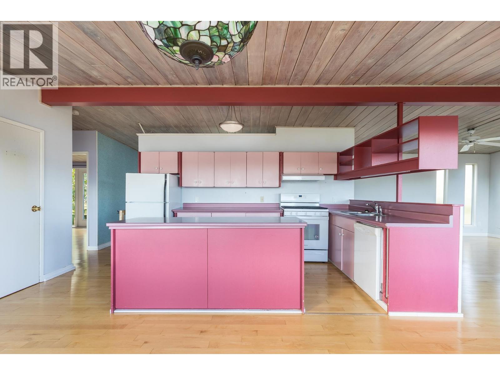 494 SARGENT ROAD, Gibsons