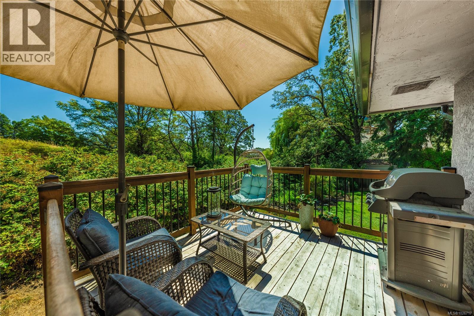  1299 Camrose Crescent, Saanich