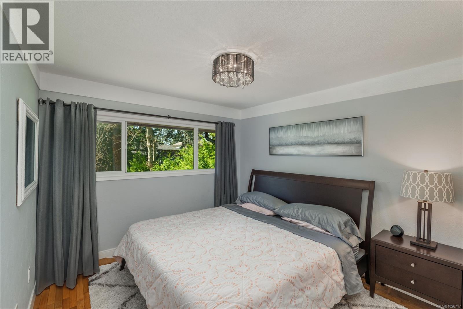 1299 Camrose Crescent, Saanich