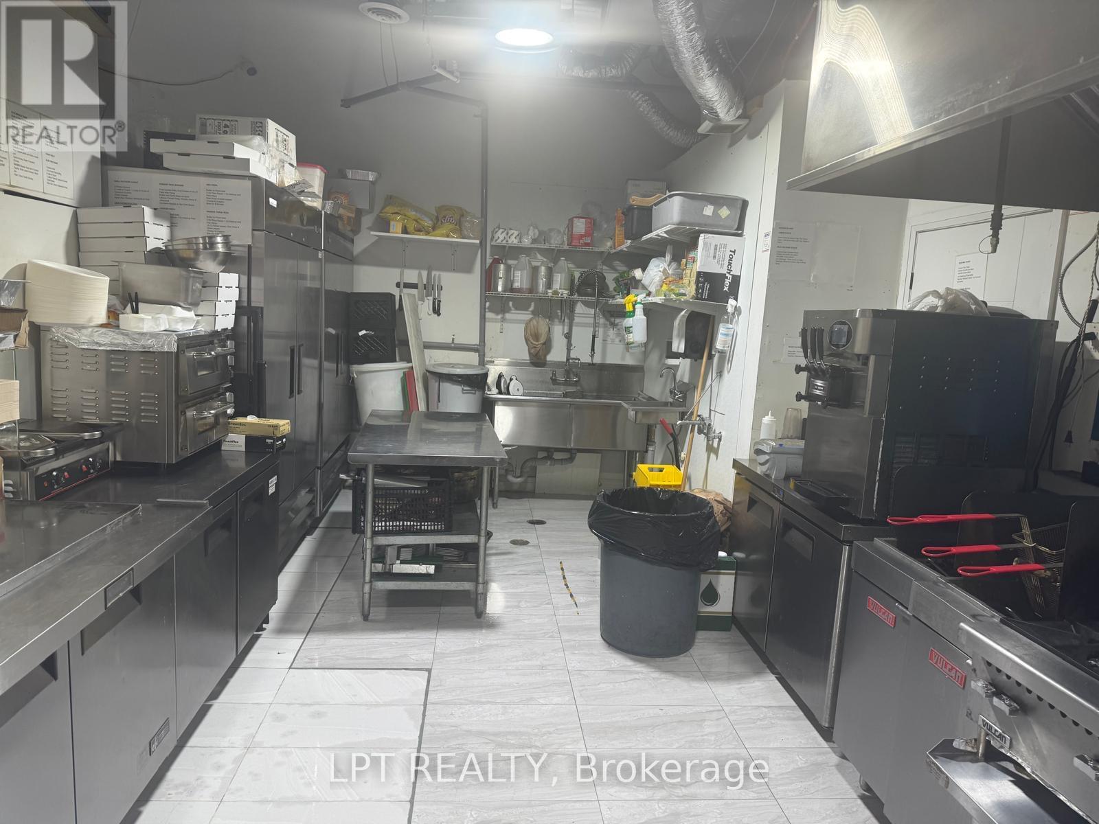 3920 Eglinton Unit 34 photo 3