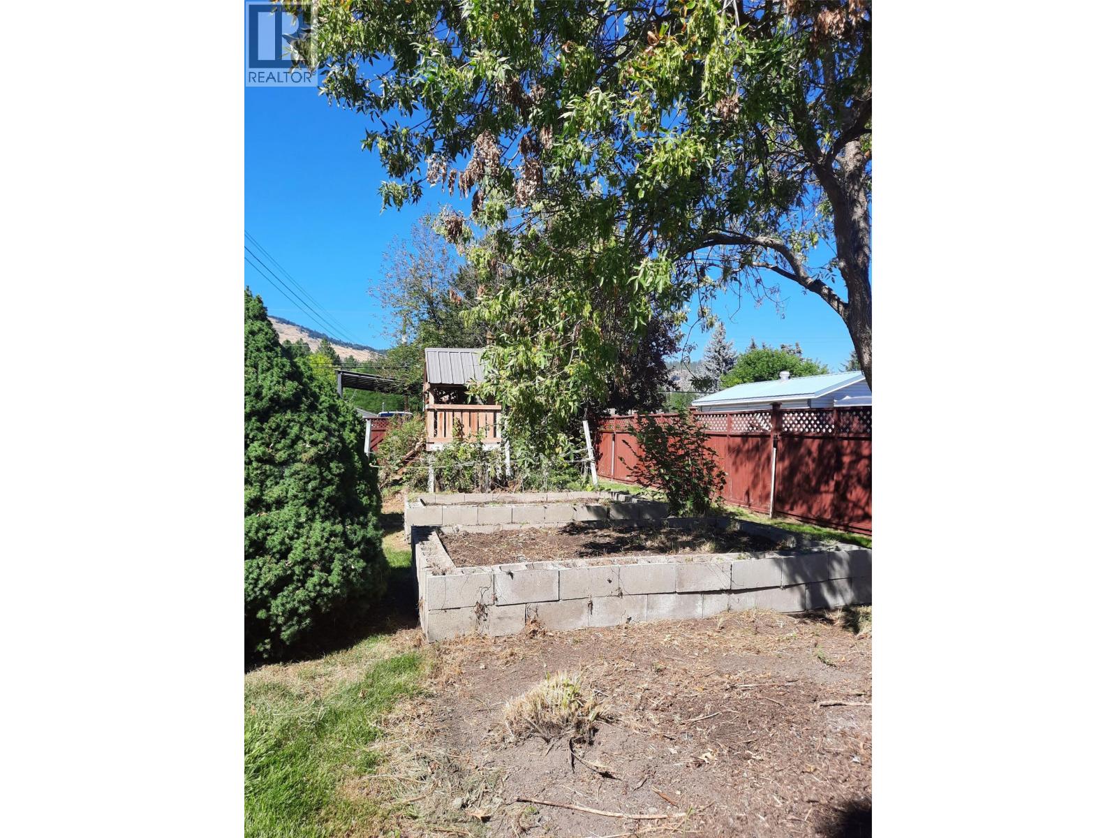  4300 Victoria Avenue East, Grand Forks