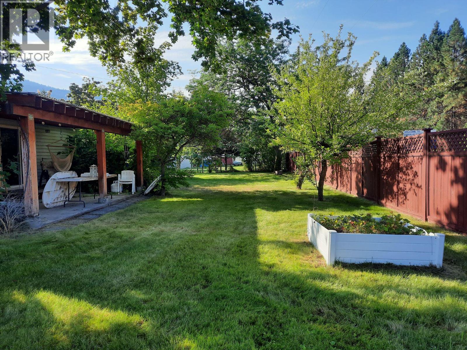  4300 Victoria Avenue East, Grand Forks