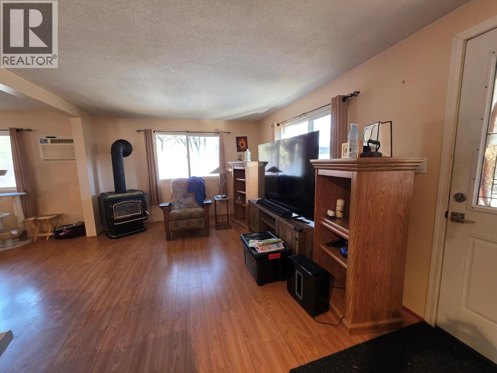  4300 Victoria Avenue East, Grand Forks