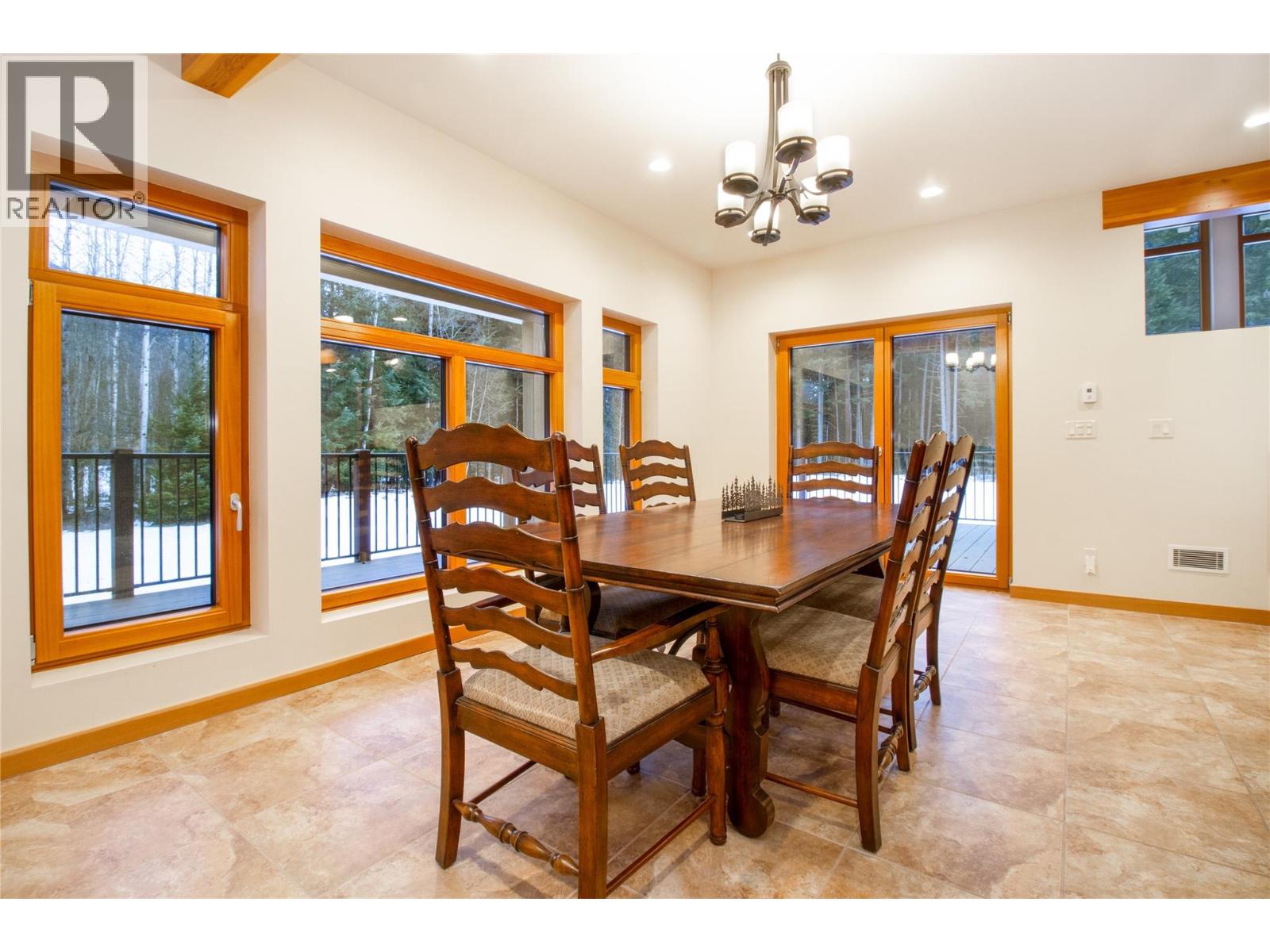  3266 Airport Way, Revelstoke